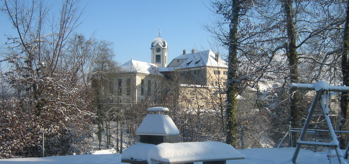 Schlosskirche Grüningen, Ausblick vor Praxis